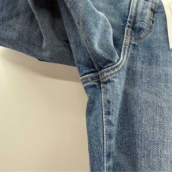 Old Navy O.G. Straight Leg High Rise Distressed Rolled Hem Cropped Jeans Sz 8 - Picture 5 of 10